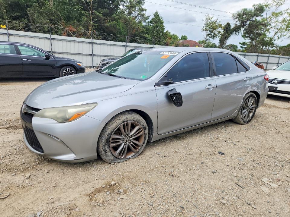 2015 Toyota Camry მანქანა იყიდება აუქციონზე, vin: 4T1BF1FK2FU060011, აუქციონის ნომერი: 61717106