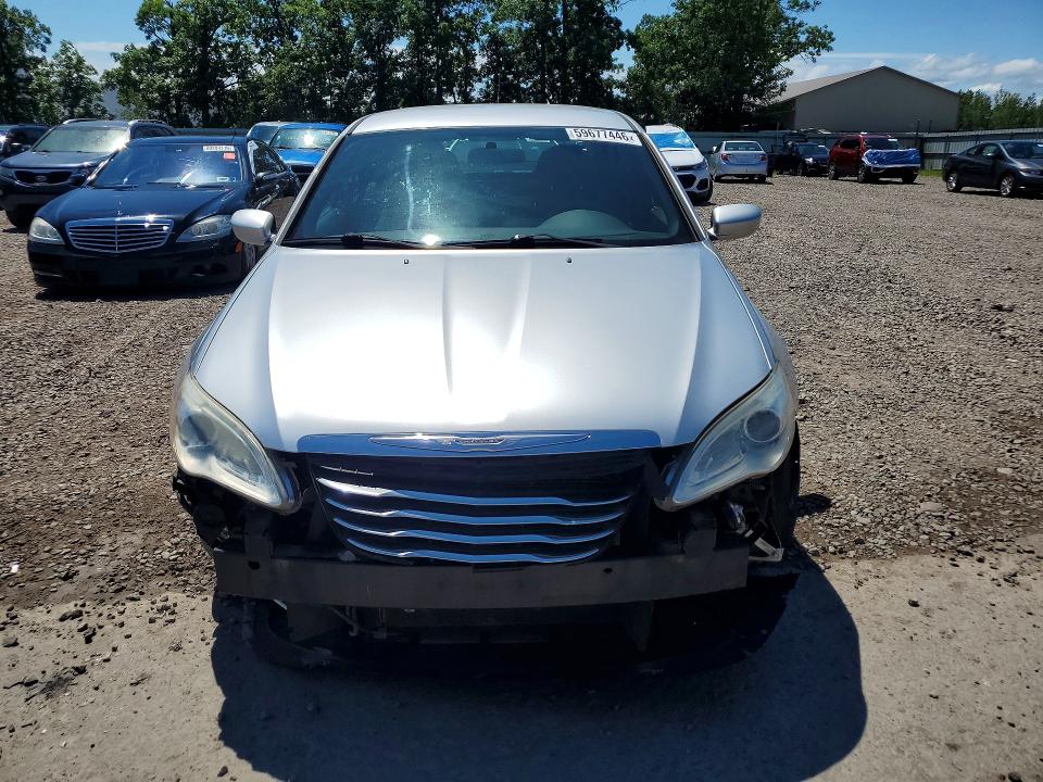 2011 Chrysler 200 მანქანა იყიდება აუქციონზე, vin: 1C3BC4FB9BN545821, აუქციონის ნომერი: 59677446