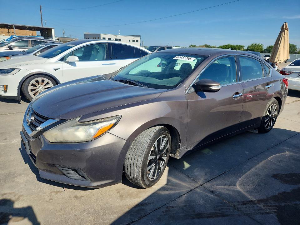 Auction sale of the 2017 Nissan Altima, vin: 1N4AL3AP2HC218126, lot number: 62437166