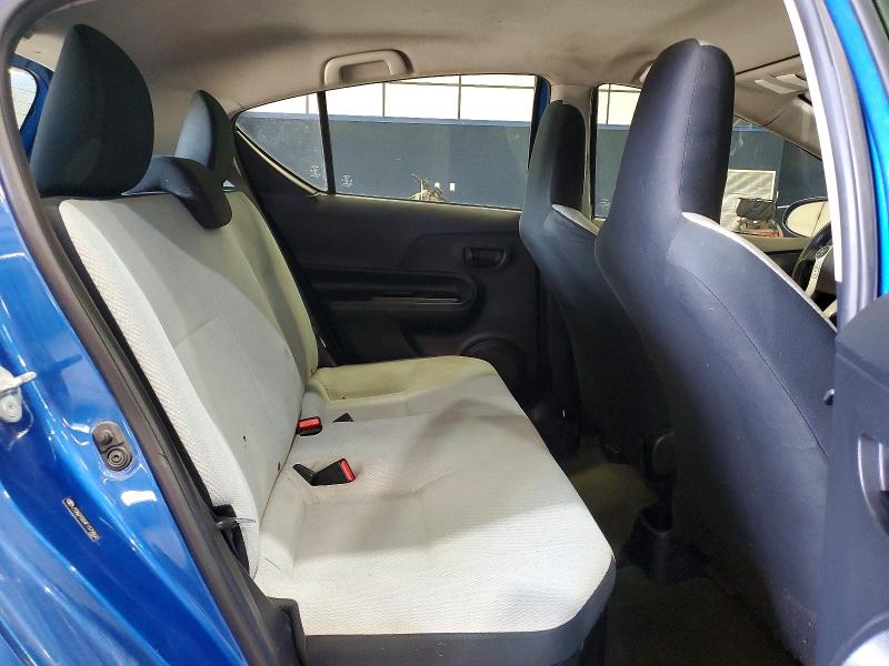 63045996 :رقم المزاد ، JTDKDTB34F1579860 vin ، 2015 Toyota Prius C مزاد بيع