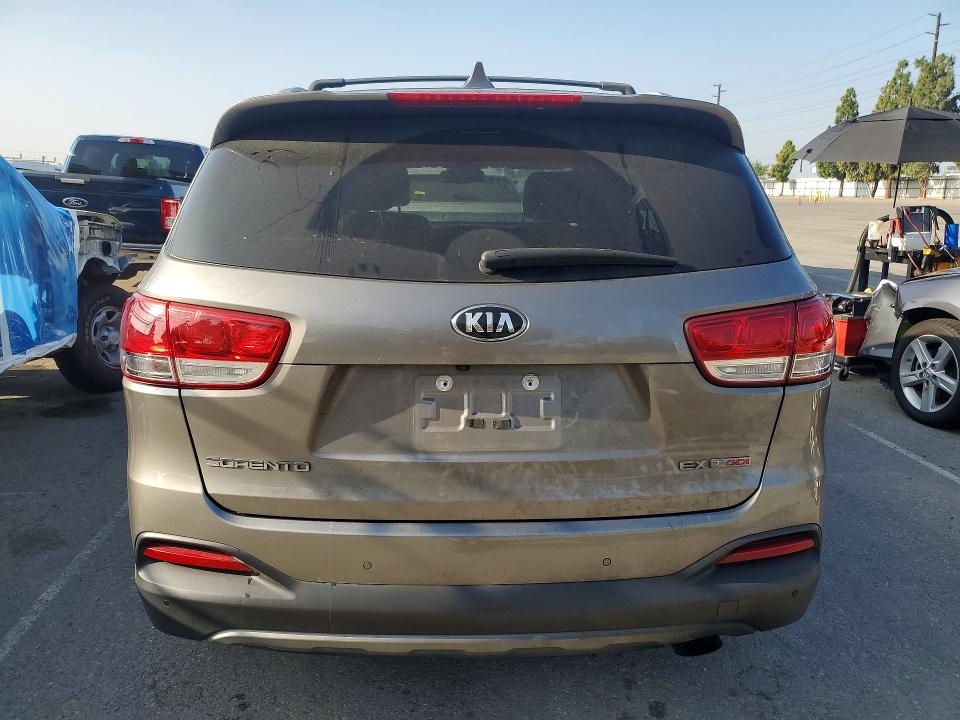 Продаж на аукціоні авто 2017 Kia Sorento, vin: 5XYPH4A13HG189321, номер лоту: 63100076