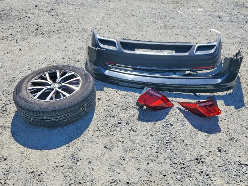 62112456 :رقم المزاد ، 3VV2B7AX3JM204184 vin ، 2018 Volkswagen Tiguan مزاد بيع