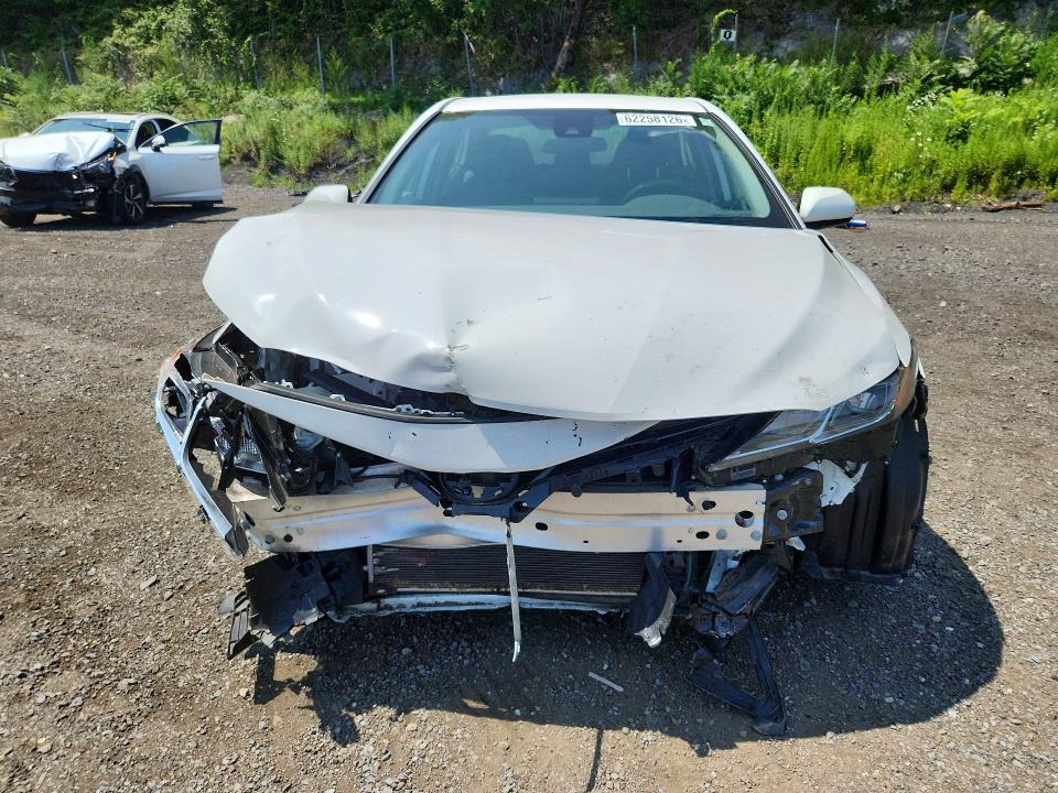 Продаж на аукціоні авто 2021 Toyota Camry, vin: 4T1C11BK2MU020727, номер лоту: 62258126