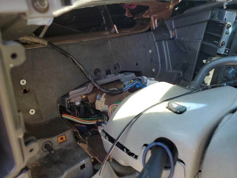 62428186 :رقم المزاد ، 1GKEK63U63J185370 vin ، 2003 Gmc Yukon مزاد بيع