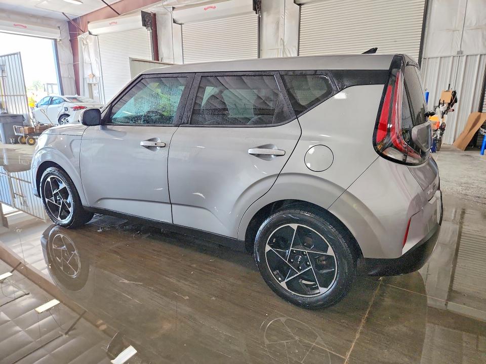 2023 Kia Soul მანქანა იყიდება აუქციონზე, vin: KNDJ33AU4P7871287, აუქციონის ნომერი: 63198536