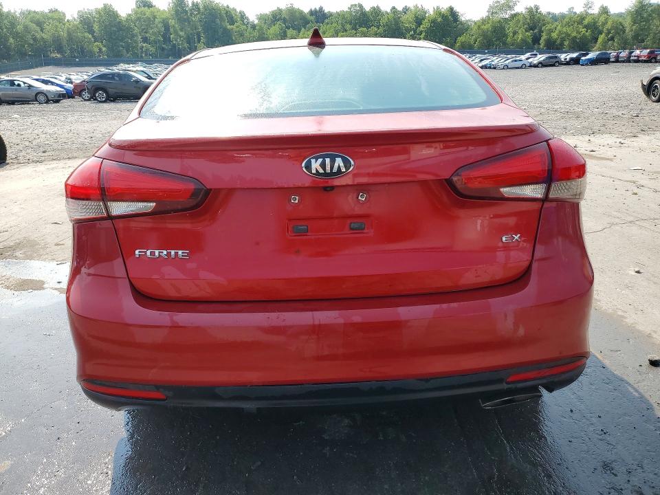 61364566 :رقم المزاد ، 3KPFL4A86HE115654 vin ، 2017 Kia Forte مزاد بيع