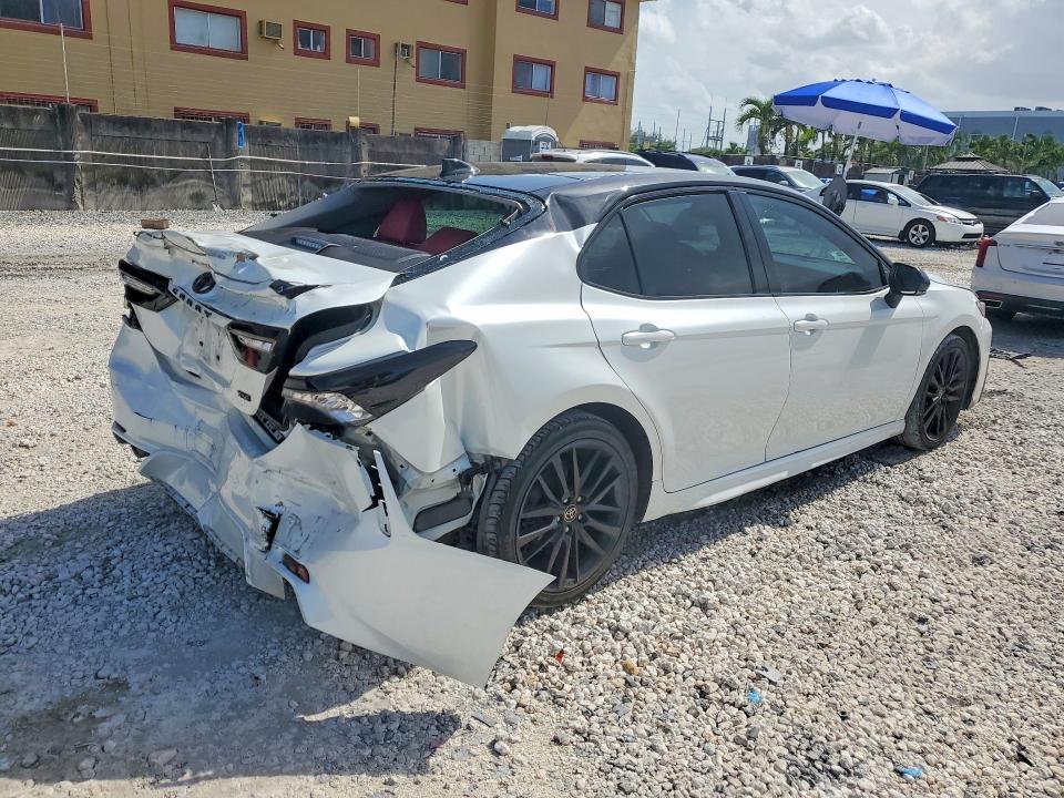 Продаж на аукціоні авто 2021 Toyota Camry, vin: 4T1K61AK7MU482926, номер лоту: 60122126