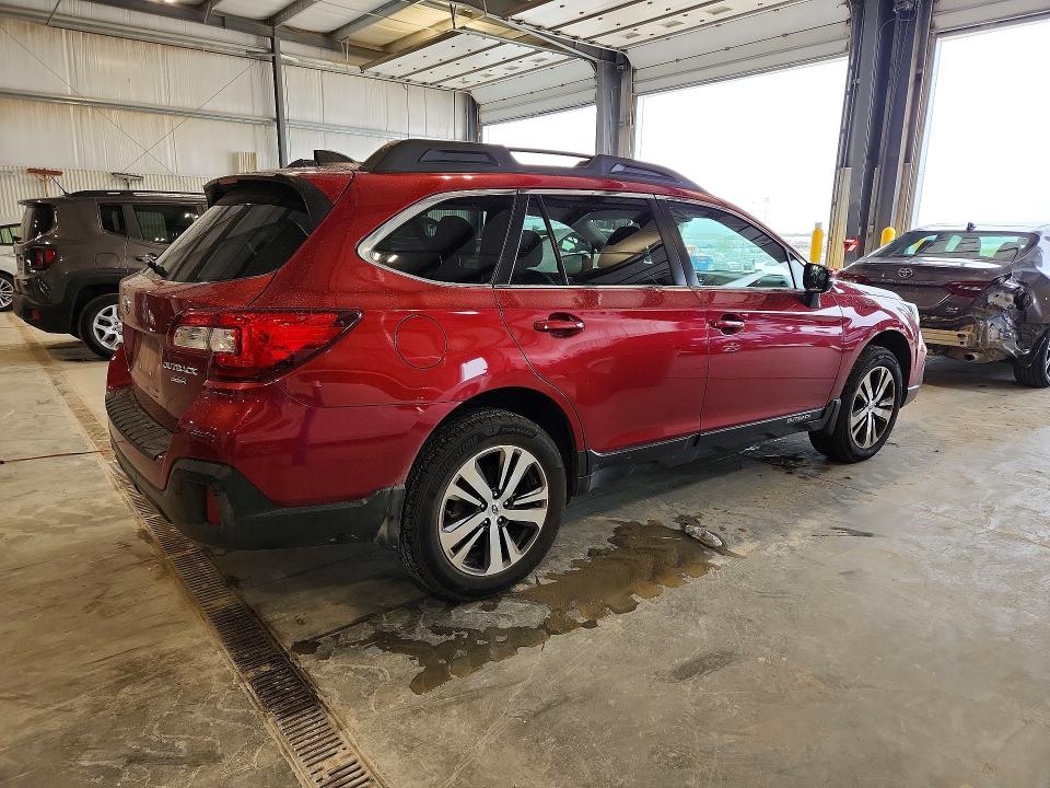 61717236 :رقم المزاد ، 4S4BSENC1J3336142 vin ، 2018 Subaru Outback مزاد بيع