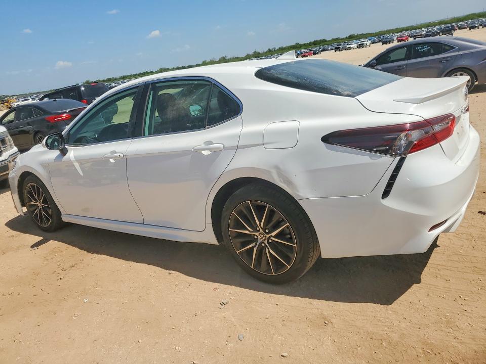 Продаж на аукціоні авто 2021 Toyota Camry, vin: 4T1G11AK1MU579205, номер лоту: 63350166