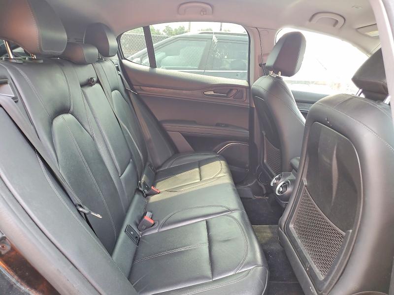 60711086 :رقم المزاد ، ZASPAKAN1M7D11913 vin ، 2021 Alfa Romeo Stelvio مزاد بيع