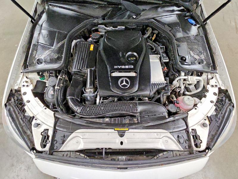 60703446 :رقم المزاد ، 55SWF4HB9JU239215 vin ، 2018 Mercedes-benz C مزاد بيع