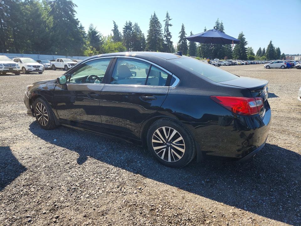 60000896 :رقم المزاد ، 4S3BNAC6XJ3034463 vin ، 2018 Subaru Legacy مزاد بيع
