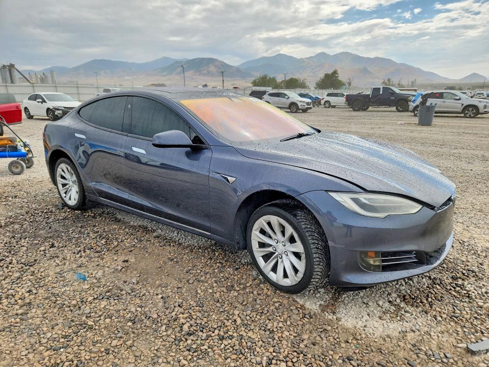 Продажа на аукционе авто 2017 Tesla Model S, vin: 5YJSA1E20HF229216, номер лота: 61879376