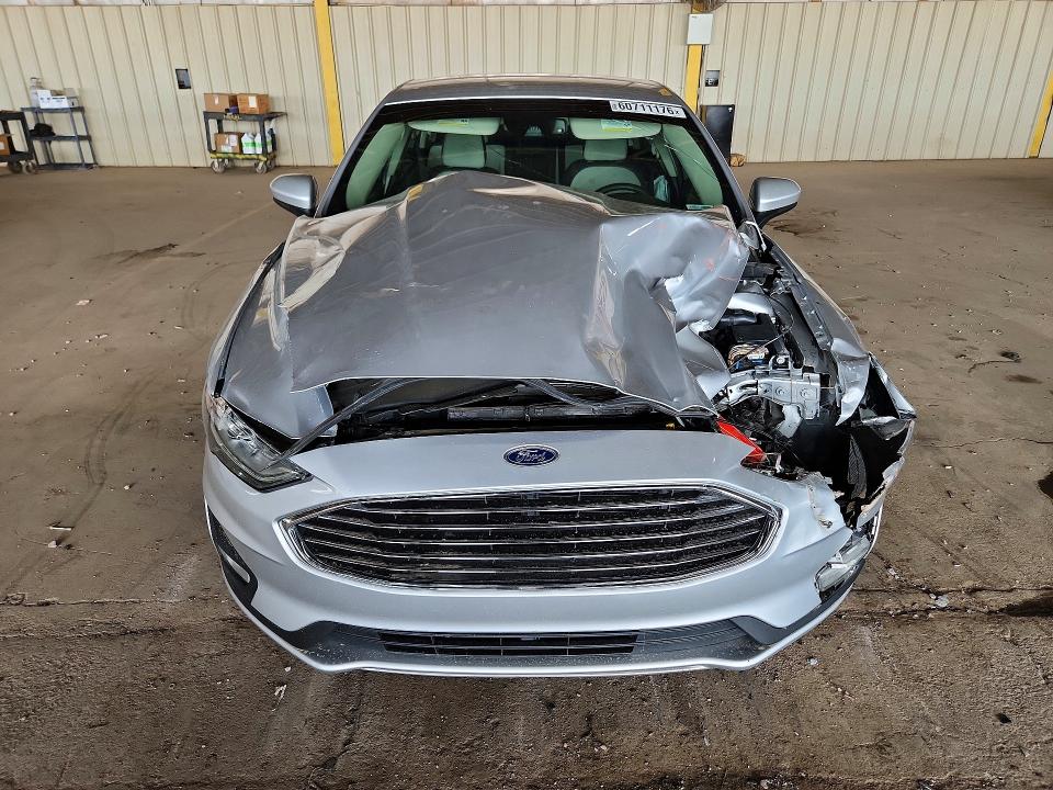 60711176 :رقم المزاد ، 3FA6P0HD3KR176711 vin ، 2019 Ford Fusion مزاد بيع