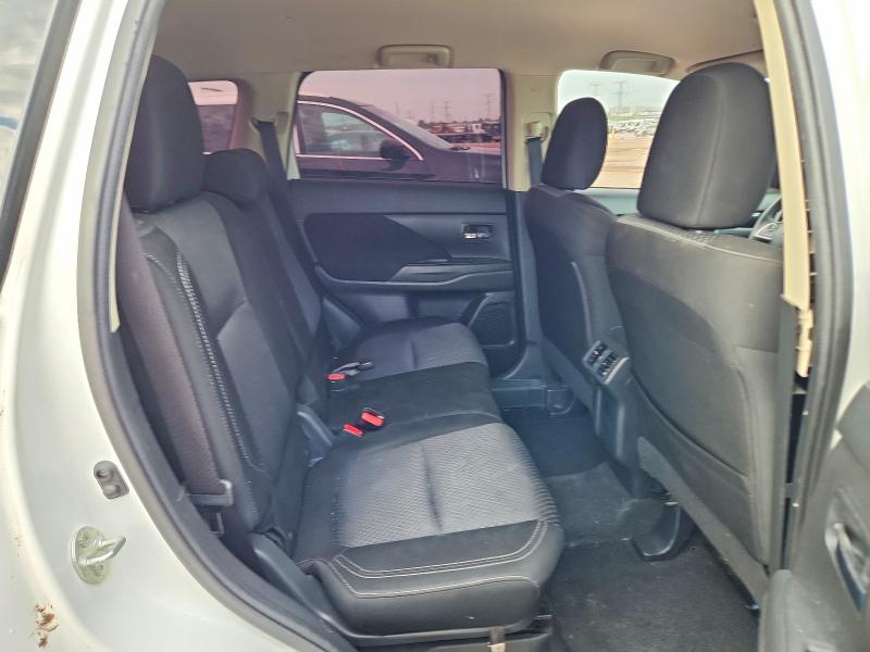 59606646 :رقم المزاد ، JA4AZ3A31KZ007150 vin ، 2019 Mitsubishi Outlander مزاد بيع