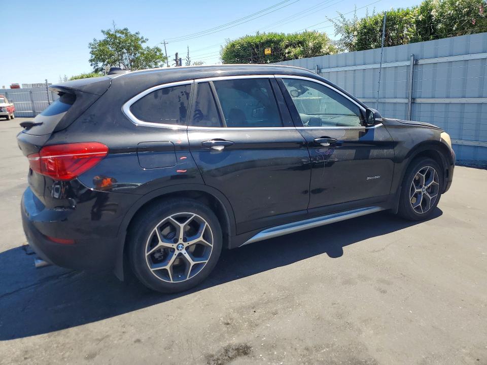 60442956 :رقم المزاد ، WBXHU7C32H5H35203 vin ، 2017 Bmw X1 مزاد بيع