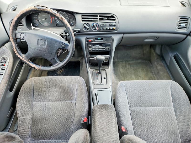 1996 Honda Accord მანქანა იყიდება აუქციონზე, vin: 1HGCD5635TA810370, აუქციონის ნომერი: 56484486