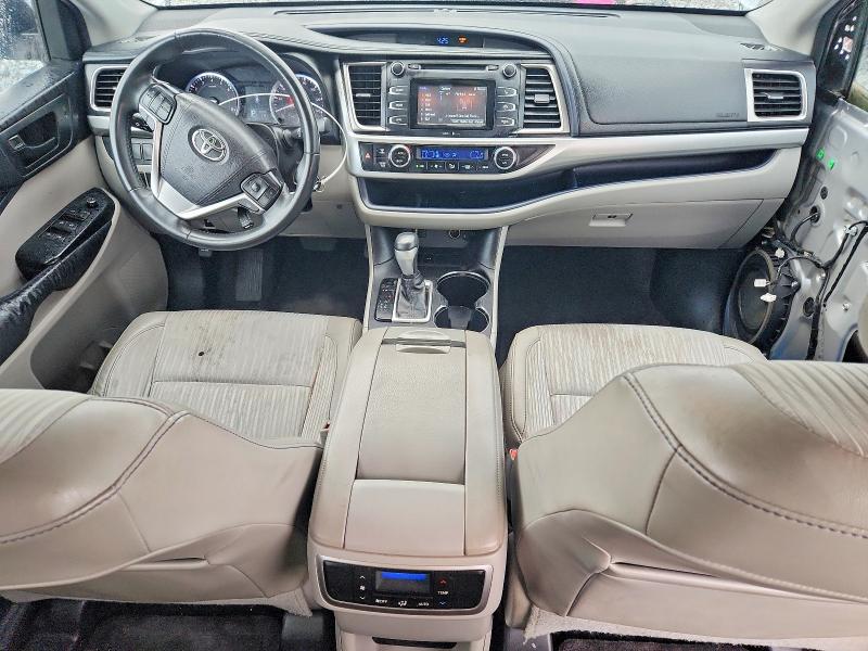 2015 Toyota Highlander მანქანა იყიდება აუქციონზე, vin: 5TDZKRFH1FS075752, აუქციონის ნომერი: 60805396