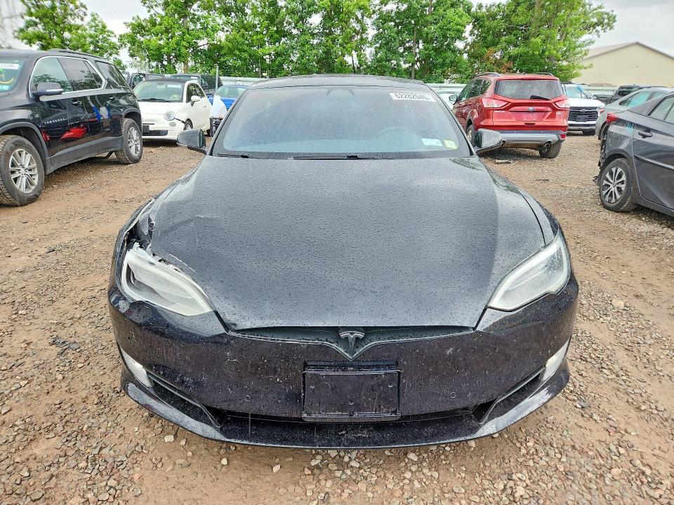 Продажа на аукционе авто 2017 Tesla Model S, vin: 5YJSA1E22HF229900, номер лота: 62282046