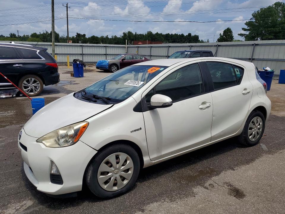 60899636 :رقم المزاد ، JTDKDTB39E1075335 vin ، 2014 Toyota Prius C مزاد بيع