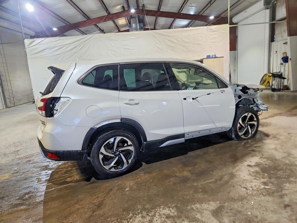 Продажа на аукционе авто 2023 Subaru Forester, vin: JF2SKARCXPH506535, номер лота: 62090506