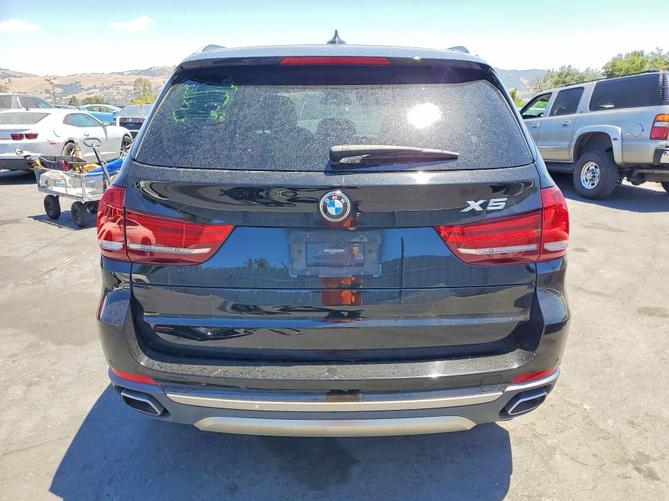 60931776 :رقم المزاد ، 5UXKR0C55JL071165 vin ، 2018 Bmw X5 مزاد بيع