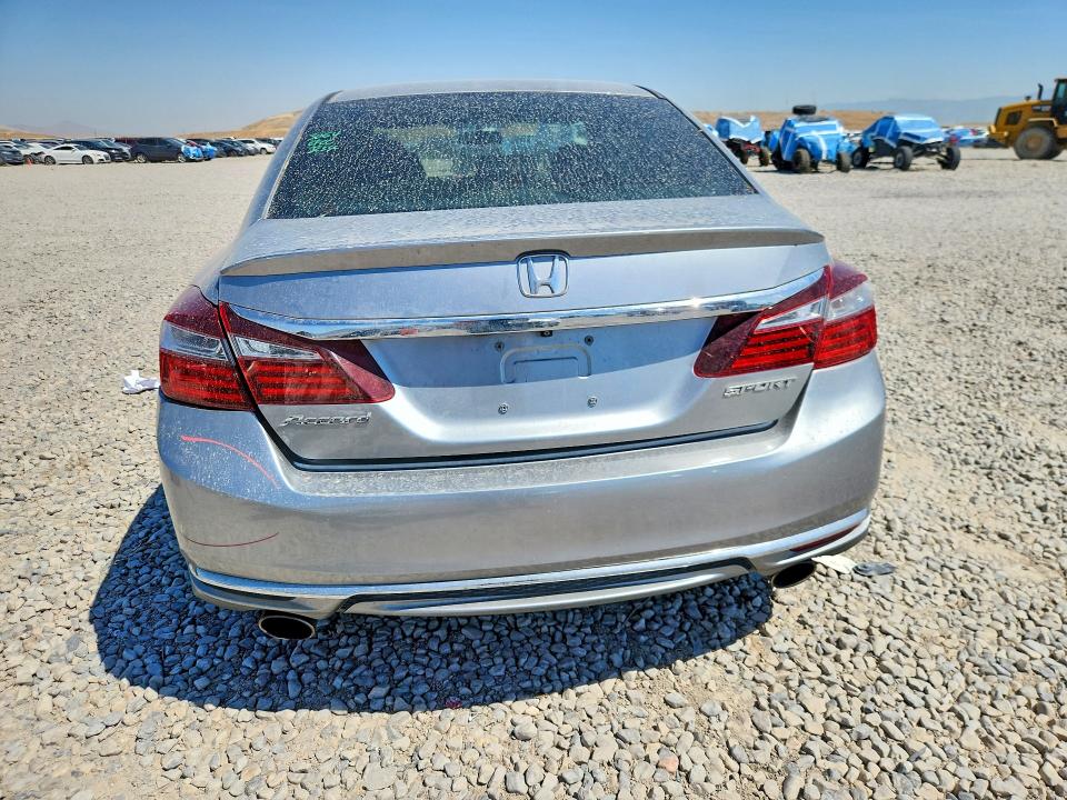 Продаж на аукціоні авто 2017 Honda Accord, vin: 1HGCR2F57HA261702, номер лоту: 63410176