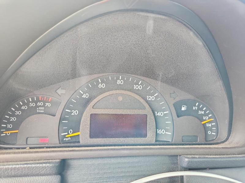 Auction sale of the 2001 Mercedes-benz C, vin: WDBRF61J71F077123, lot number: 61711596