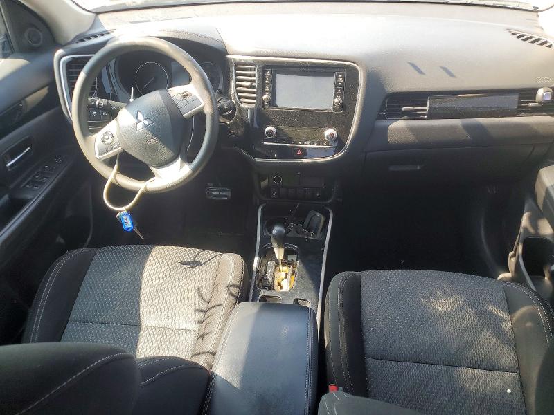 2020 Mitsubishi Outlander მანქანა იყიდება აუქციონზე, vin: JA4AD2A3XLZ047253, აუქციონის ნომერი: 62570056