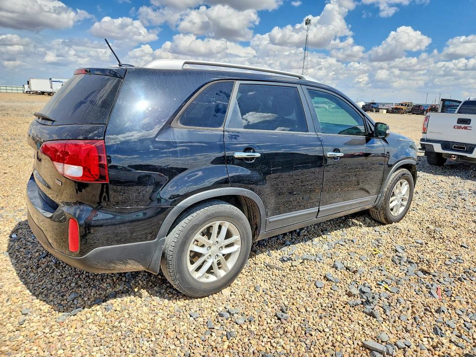 Продажа на аукционе авто 2015 Kia Sorento, vin: 5XYKT3A63FG658144, номер лота: 61774406