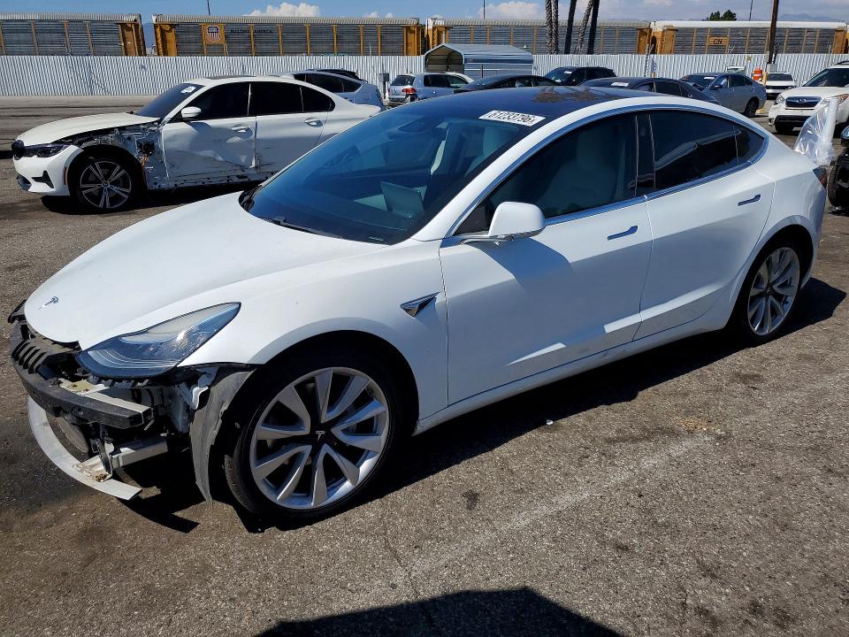 Aukcja sprzedaży 2018 Tesla Model 3, vin: 5YJ3E1EB8JF135552, numer aukcji: 61233796