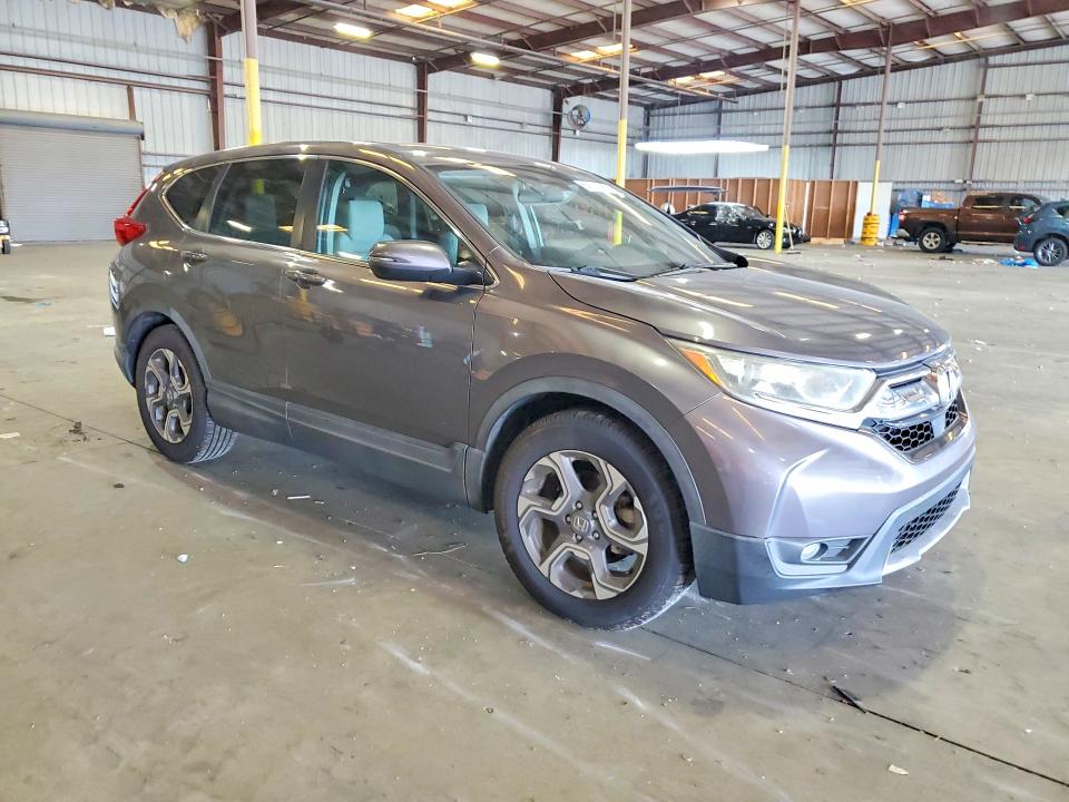 62601386 :رقم المزاد ، 7FARW1H56JE034334 vin ، 2018 Honda Cr-v مزاد بيع