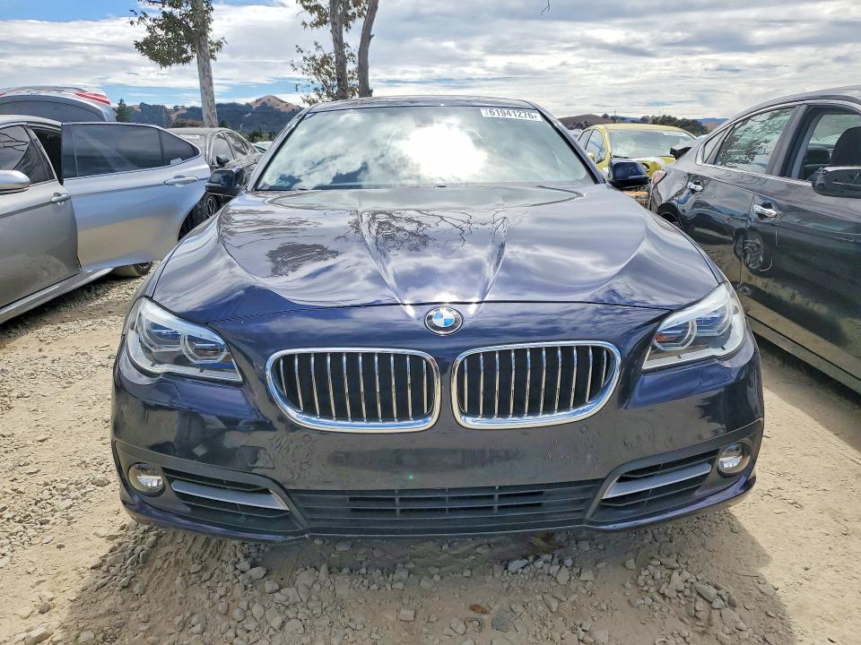 61941276 :رقم المزاد ، WBA5B1C57FG125216 vin ، 2015 Bmw 535 مزاد بيع