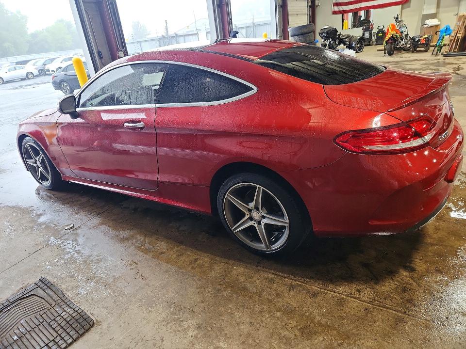63135556 :رقم المزاد ، WDDWJ4KB9HF374733 vin ، 2017 Mercedes-benz C مزاد بيع