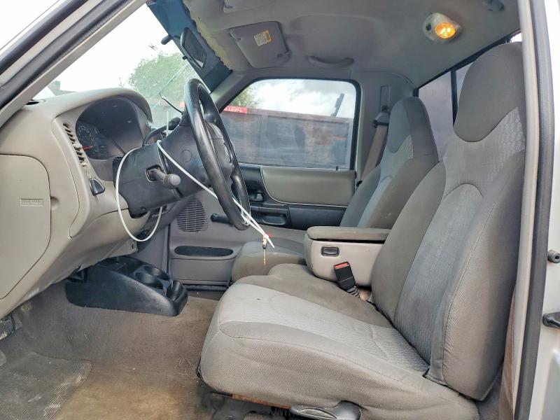61412016 :رقم المزاد ، 4F4YR12D31TM25640 vin ، 2001 Mazda B2300 مزاد بيع