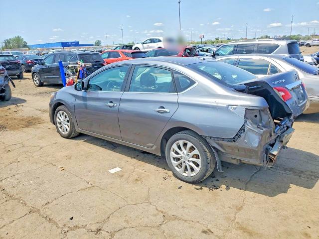 61973046 :رقم المزاد ، 3N1AB7AP3JL626765 vin ، 2018 Nissan Sentra مزاد بيع