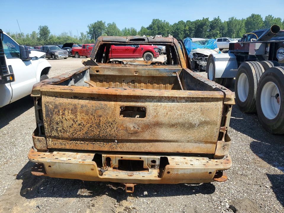 Продажа на аукционе авто 2018 Chevrolet Silverado, vin: 1GCVKREC4JZ208399, номер лота: 46615646