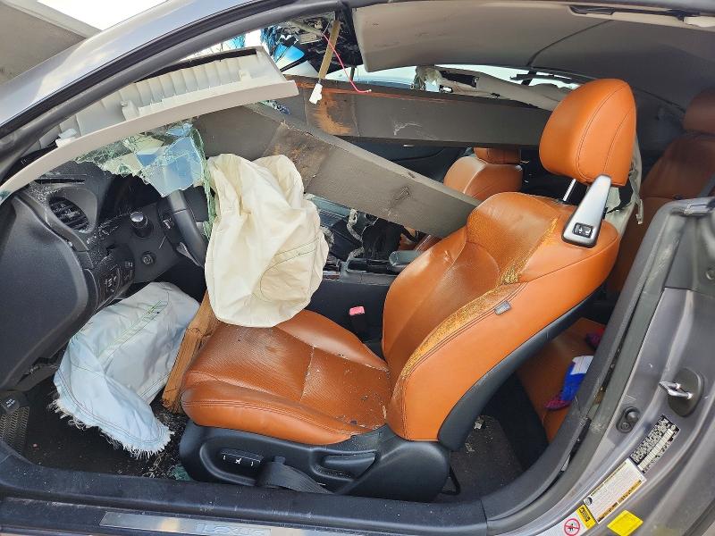 62701696 :رقم المزاد ، JTHFF2C2XC2522420 vin ، 2012 Lexus Is 250c مزاد بيع