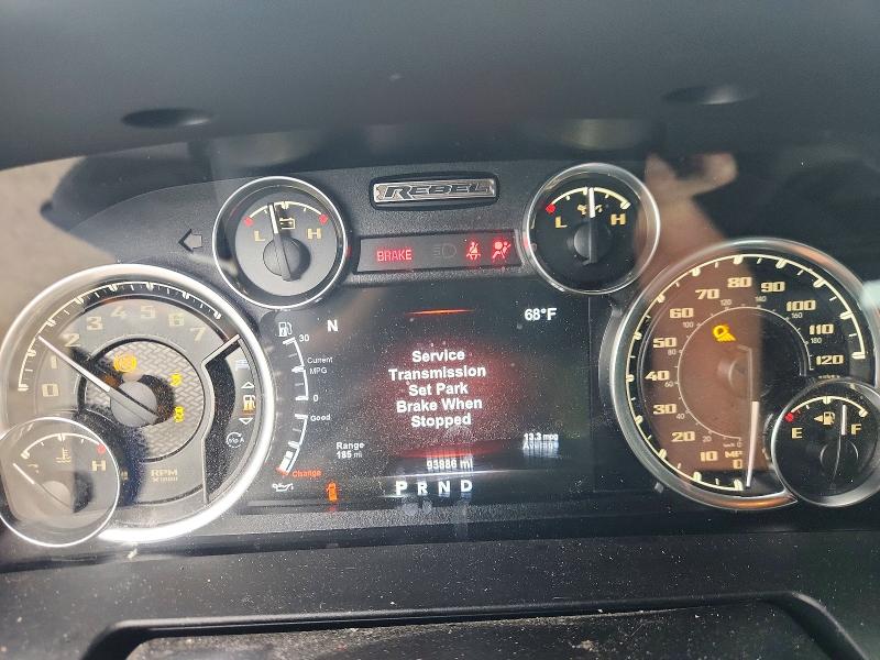 58862686 :رقم المزاد ، 1C6RR7YT1JS199836 vin ، 2018 Ram 1500 مزاد بيع