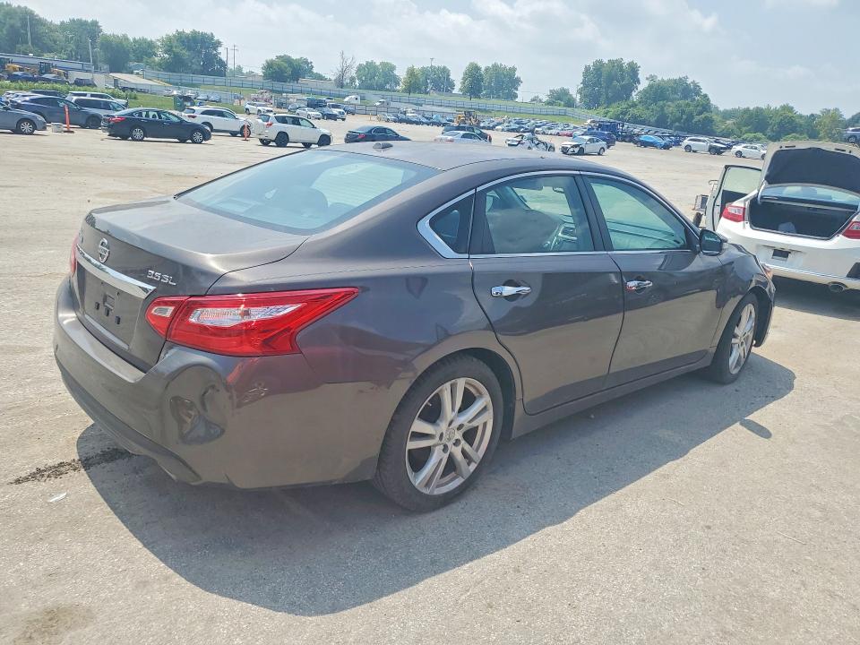 Auction sale of the 2017 Nissan Altima, vin: 1N4BL3AP1HC109435, lot number: 60818706