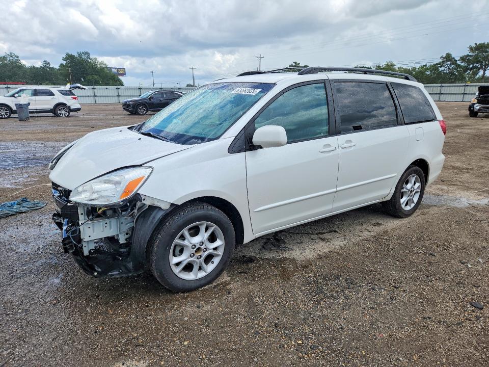 Aukcja sprzedaży 2004 Toyota Sienna, vin: 5TDBA22C04S004268, numer aukcji: 61682026