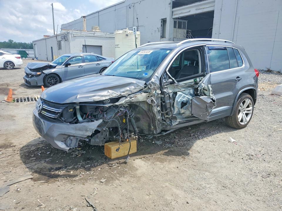 59392026 :رقم المزاد ، WVGBV7AX0DW024702 vin ، 2013 Volkswagen Tiguan مزاد بيع