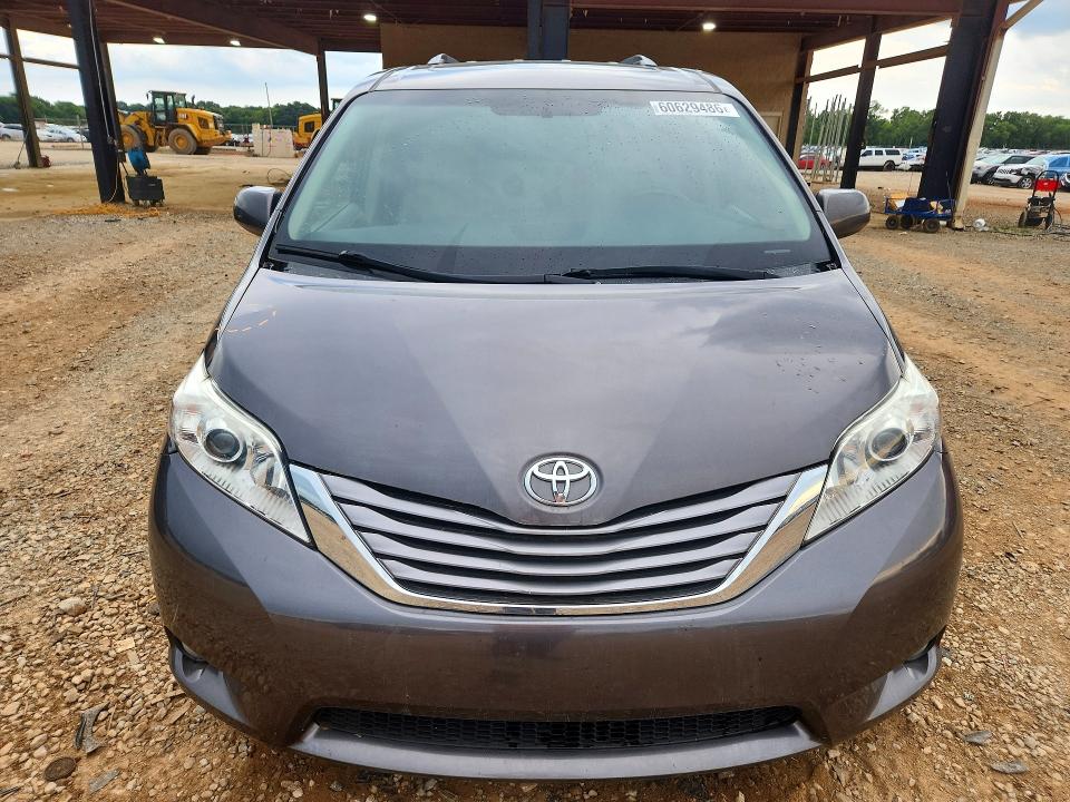 Продажа на аукционе авто 2016 Toyota Sienna, vin: 5TDYK3DC8GS765127, номер лота: 60629486