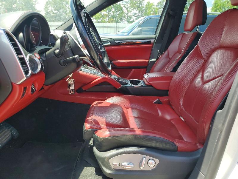 61795916 :رقم المزاد ، WP1AE2A27HLA70329 vin ، 2017 Porsche Cayenne مزاد بيع