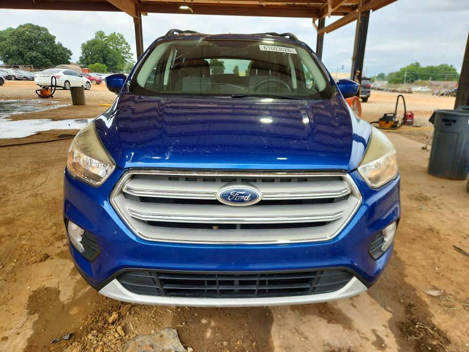 Продажа на аукционе авто 2018 Ford Escape, vin: 1FMCU0GD2JUB03355, номер лота: 61603026