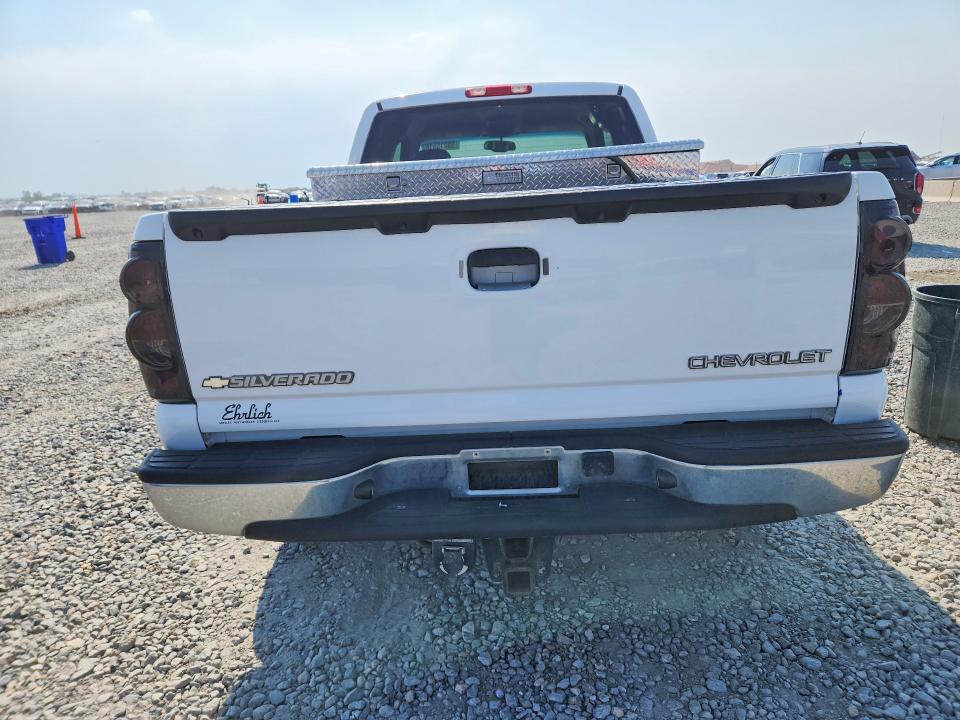 2005 Chevrolet Silverado მანქანა იყიდება აუქციონზე, vin: 1GCEK19B15E268558, აუქციონის ნომერი: 59215516