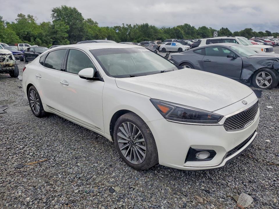 60456606 :رقم المزاد ، KNALB4J19H5042782 vin ، 2017 Kia Cadenza مزاد بيع