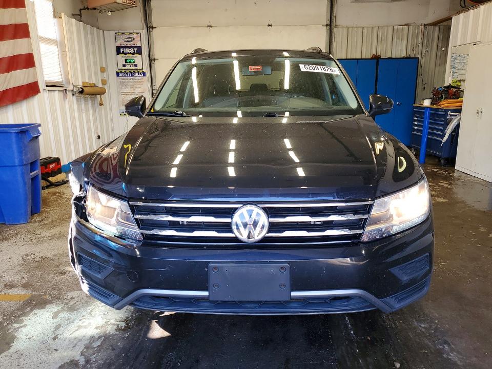 Продаж на аукціоні авто 2018 Volkswagen Tiguan, vin: 3VV2B7AX5JM067992, номер лоту: 62091826