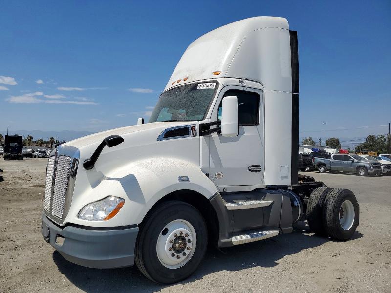 2016 Kenworth T680 მანქანა იყიდება აუქციონზე, vin: 1XKYA48X7GJ124851, აუქციონის ნომერი: 57911836