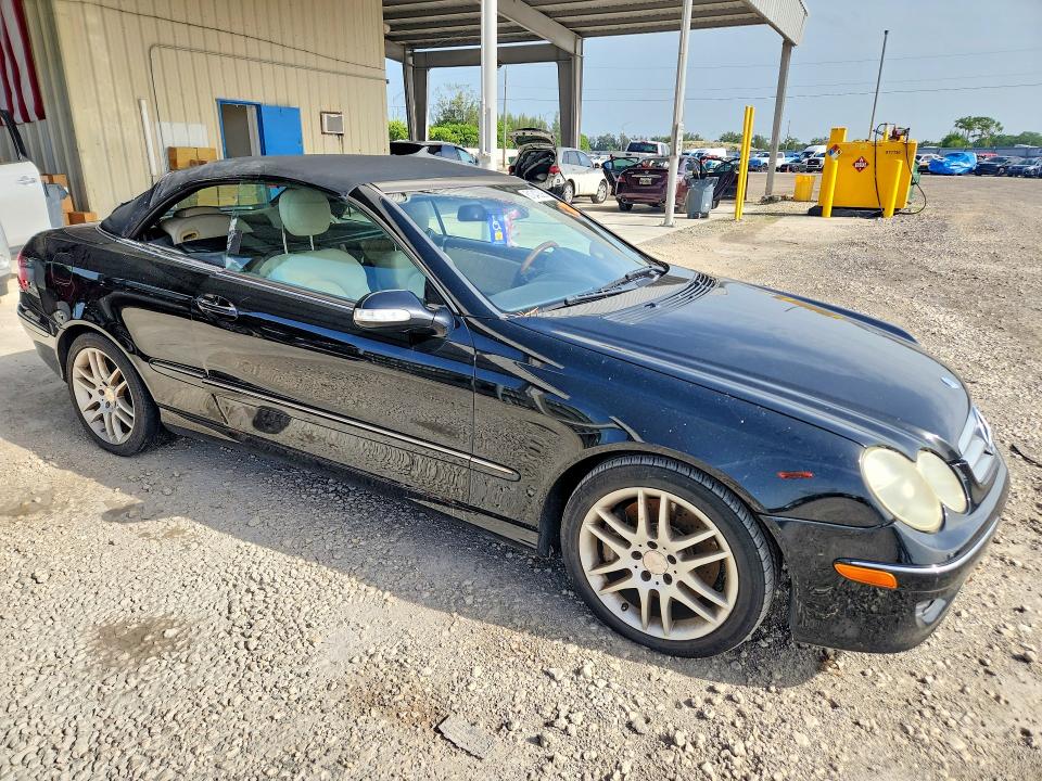 Auction sale of the 2009 Mercedes-benz Clk, vin: WDBTK56F89F266990, lot number: 61240806